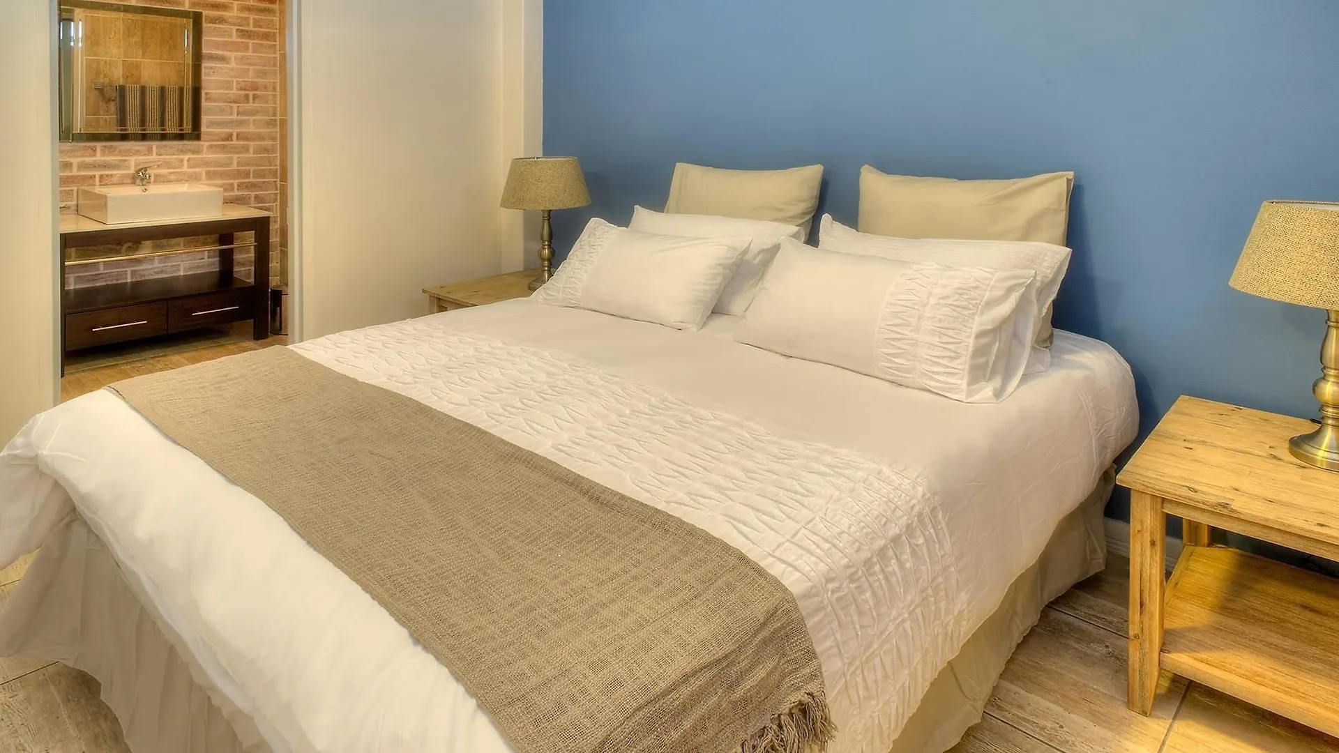 Four Seasons Apartment Cape Town South Africa